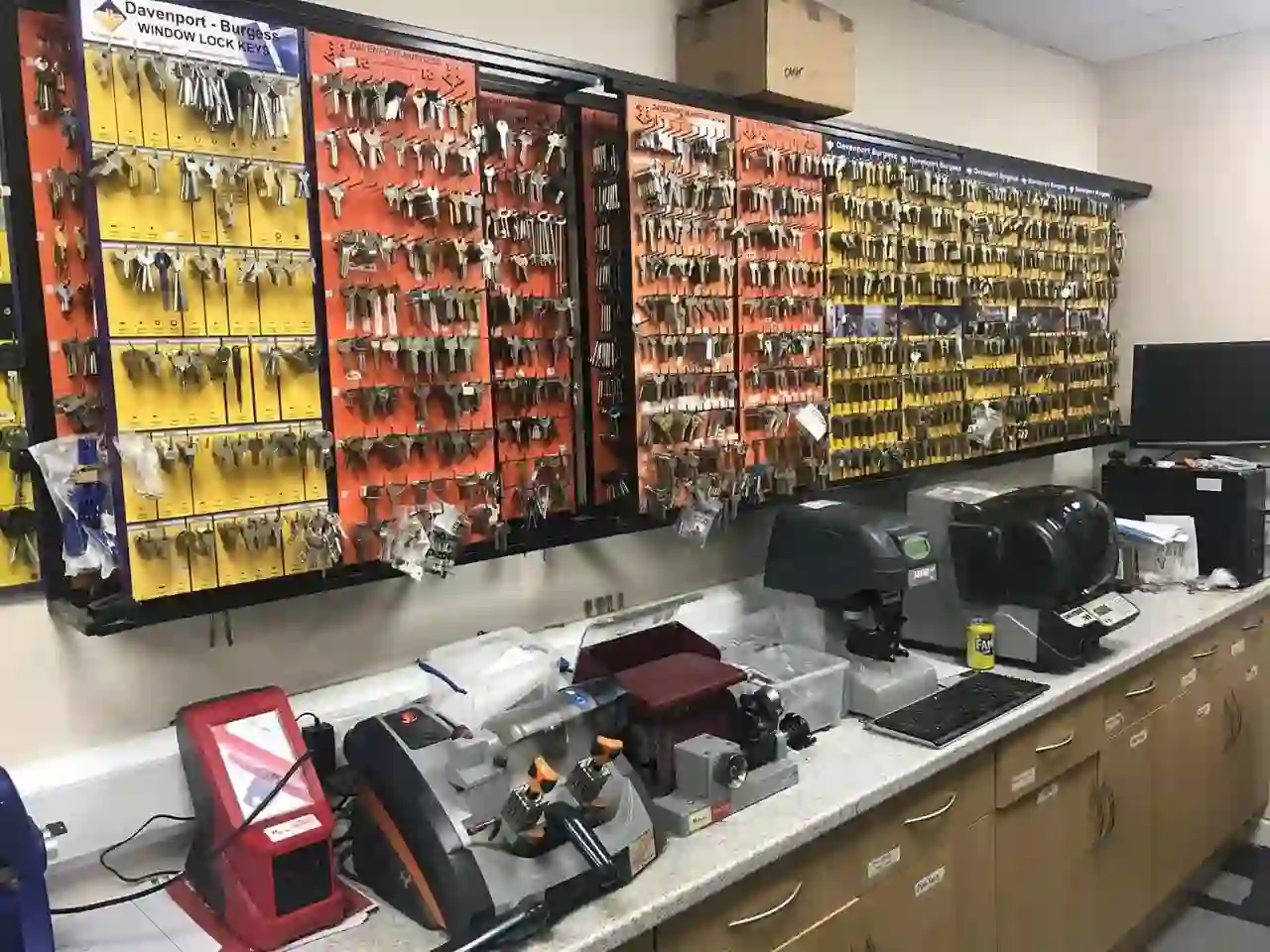 Lock repair and installation service – secure and professional locksmith in Bengaluru